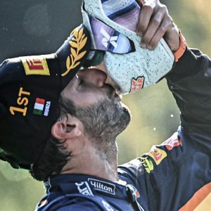 Eccentric $1.4 Trillion company reaches out to Daniel Ricciardo with a job prospect