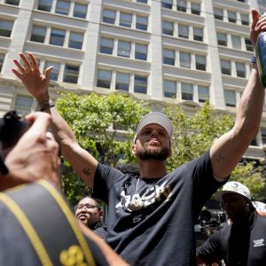 Steve Kerr may have had the greatest ever group activity of all time for Stephen Curry and the Warriors