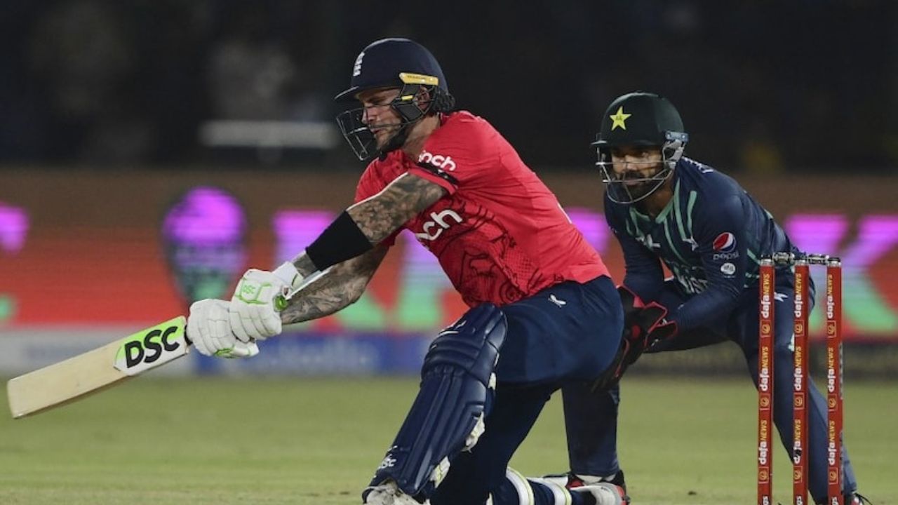 PAK vs ENG tomorrow match pitch report Karachi: National Stadium pitch report batting or bowling 2nd T20