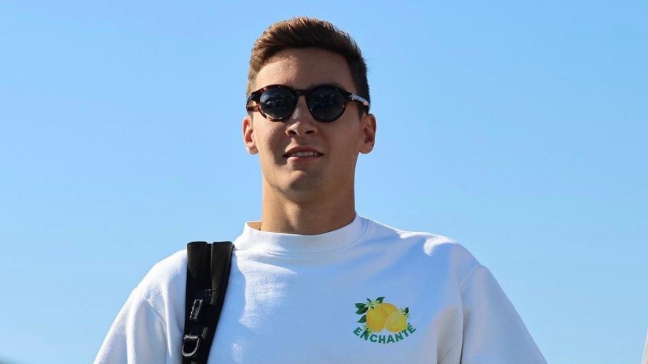 Daniel Ricciardo reveals why George Russell was flaunting his $110 merchandise in Zandvoort