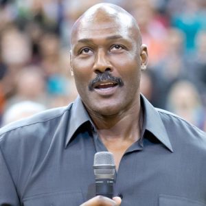 Despite $55 million, Karl Malone offered $25,000 in hush money after an illegal hunting trip