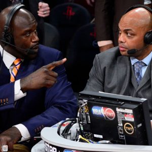Charles Barkley, who is a "bus-driver", called out Shaquille O'Neal for riding Dwyane Wade and Kobe Bryant's coattails