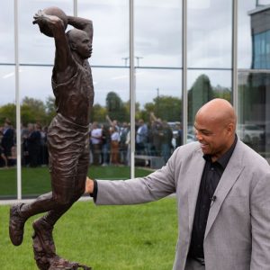 Charles Barkley is a peculiar man. We just learned that his favorite restaurant is a sushi spot and he doesn't even eat fish! 