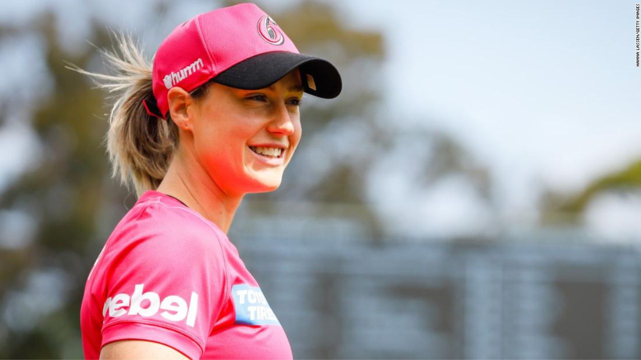 $10 million worth Ellyse Perry wouldn't advocate Mankading, but suggests deploying the rather cheap mode of dismissal exclusively against England batters