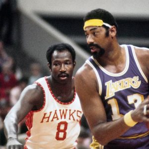 Retired Wilt Chamberlain Once Carried 600lbs In a Random Act Of Kindness Following Knicks Meeting