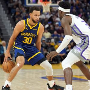 "Get Exposed a Little Bit to Understand What It Means to Win": Stephen Curry Describes Lesson for the Younger Guys From the Kings Game