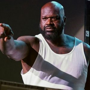 Is Shaquille O'Neal cross-eyed? The Big Podcast discusses whether the former Laker big man is cross-eyed as Jay Pharaoh's impersonation suggested