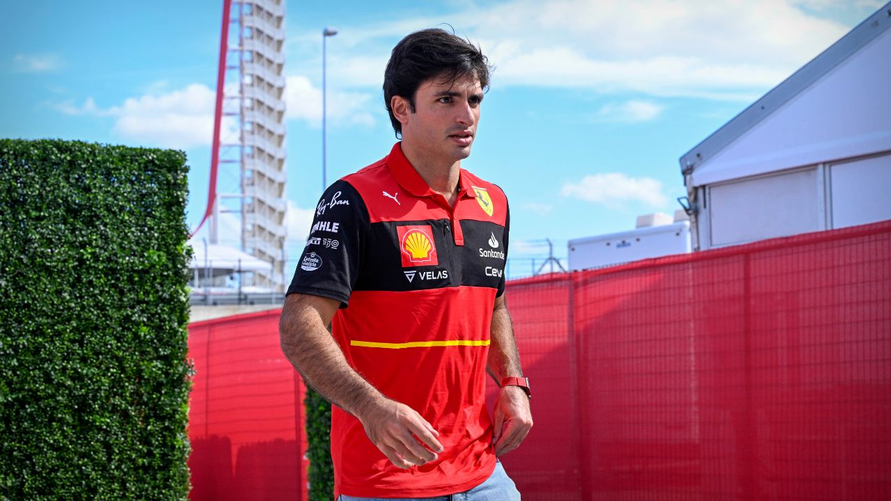 "FIA is too kind to George Russell" - Carlos Sainz remains frustrated with his DNF at USGP