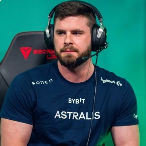 Astralis bench coach 'trace' amid CS:GO roster shuffle