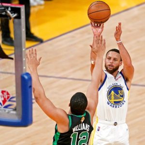 NBA's 3-point King Stephen Curry Reveals Which Superpower Between 'Dribbling' and 'Shooting' is More Dear to Him 