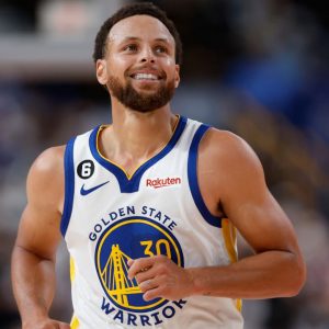 “Game On the Line, Stephen Curry to Take the Last Shot?!”: Skip Bayless Left Baffled as NBA GMs Trust the 2022 FMVP in the Clutch