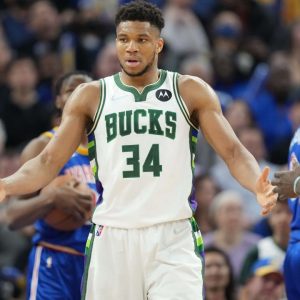 Giannis Antetokounmpo's $1.8 Million Mansion is 9000 SF Big and is a Bucks Heritage Home! 