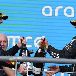 "Lewis Hamilton does not use my name" - Max Verstappen questions hatred from 7-time World Champion's fan base