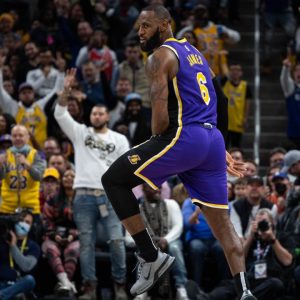 LeBron James Lost $15,000 After Touching His Crotch Following A Clutch Jumper