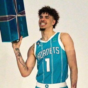 "LaMelo Ball Has the Best-looking Car in the NBA!": Hornet Star's Ferrari Goes Through Insane Custom Job Taking His Flashiness to a New Level