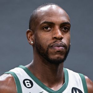 Is Khris Middleton Playing Tonight Vs Ja Morant and the Grizzlies in 2022 NBA Preseason?