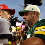 Tom Brady vs Aaron Rodgers Sacks: Which Quarterback Has a Better Overall Record?