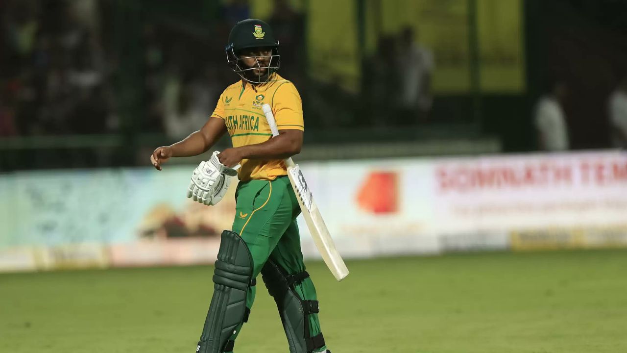 Why is Temba Bavuma not playing today's 2nd ODI between India and South Africa in Ranchi?