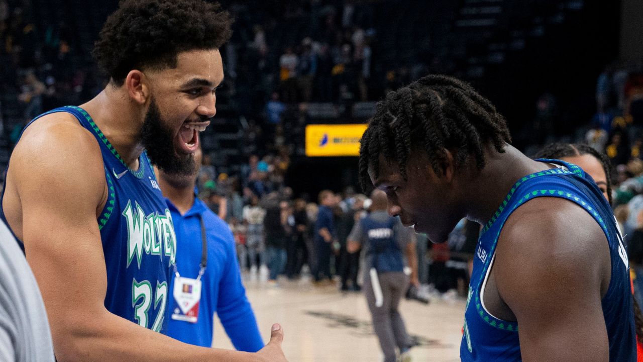 7-foot Karl-Anthony Towns Shockingly Weighs Lower Than 6'4" Anthony Edwards