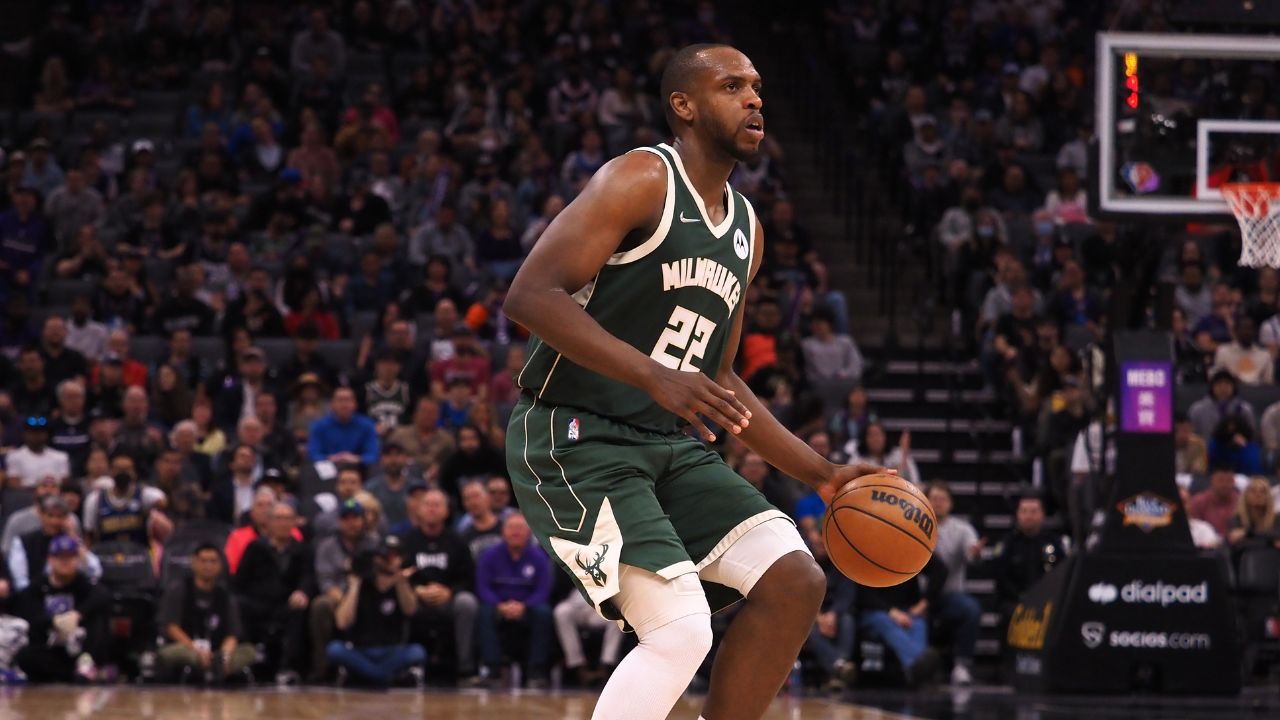 Reminder: Is Khris Middleton Playing Tonight Against the 76ers? Will the Former Champion Make his Comeback?