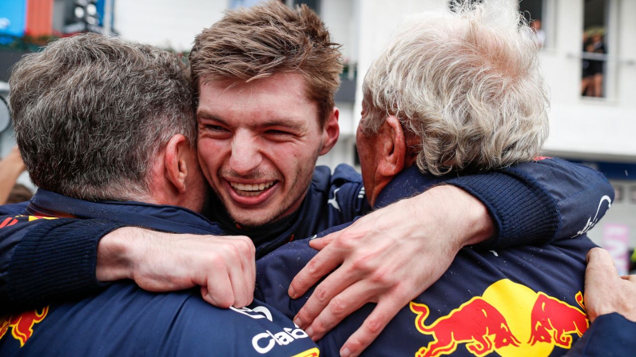 "I think it's a mistake": Red Bull boss thought Max Verstappen winning his second Championship in Japan was down to FIA's mistake