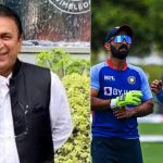 Sunil Gavaskar believes that both Rishabh Pant and Dinesh Karthik can find a place in India's World Cup playing 11 against Pakistan.