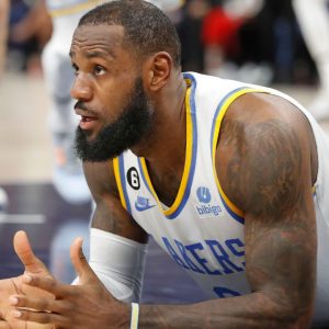 "Are the Lakers Taking 'Greatness' For Granted?": A look Into LeBron James surpassing Karl Malone for the most 20-point games in NBA History