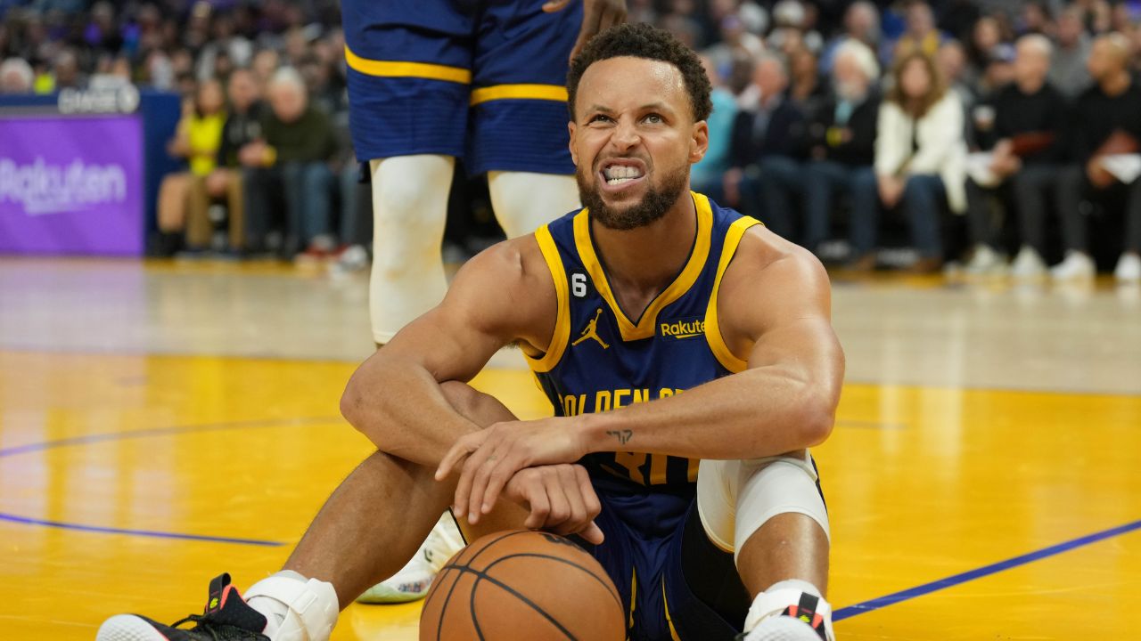 Is Stephen Curry Playing Tonight vs Suns? Warriors Release Superstar’s Availability Update