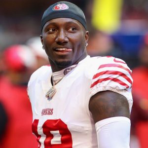 “How Is He So Close?”: Clueless Deebo Samuel Reacts To Fan Separating Him From Rams’ Derion Kendrick During an Intense Fight