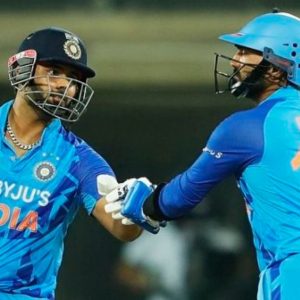 "Give him the opportunity to open": Dinesh Karthik wants Rishabh Pant to open for India in T20Is to make full use of powerplay overs