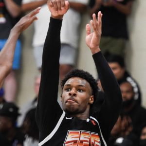 "Bronny James, the player, is worth Bronny, the circus.": Mikey Williams Declares for Memphis and Spotlight Shifts to LeBron James' Son