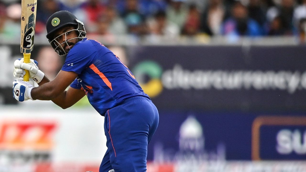 Why Sanju Samson not playing today: Why is Umran Malik not playing today's 2nd ODI between India and New Zealand at Bay Oval?
