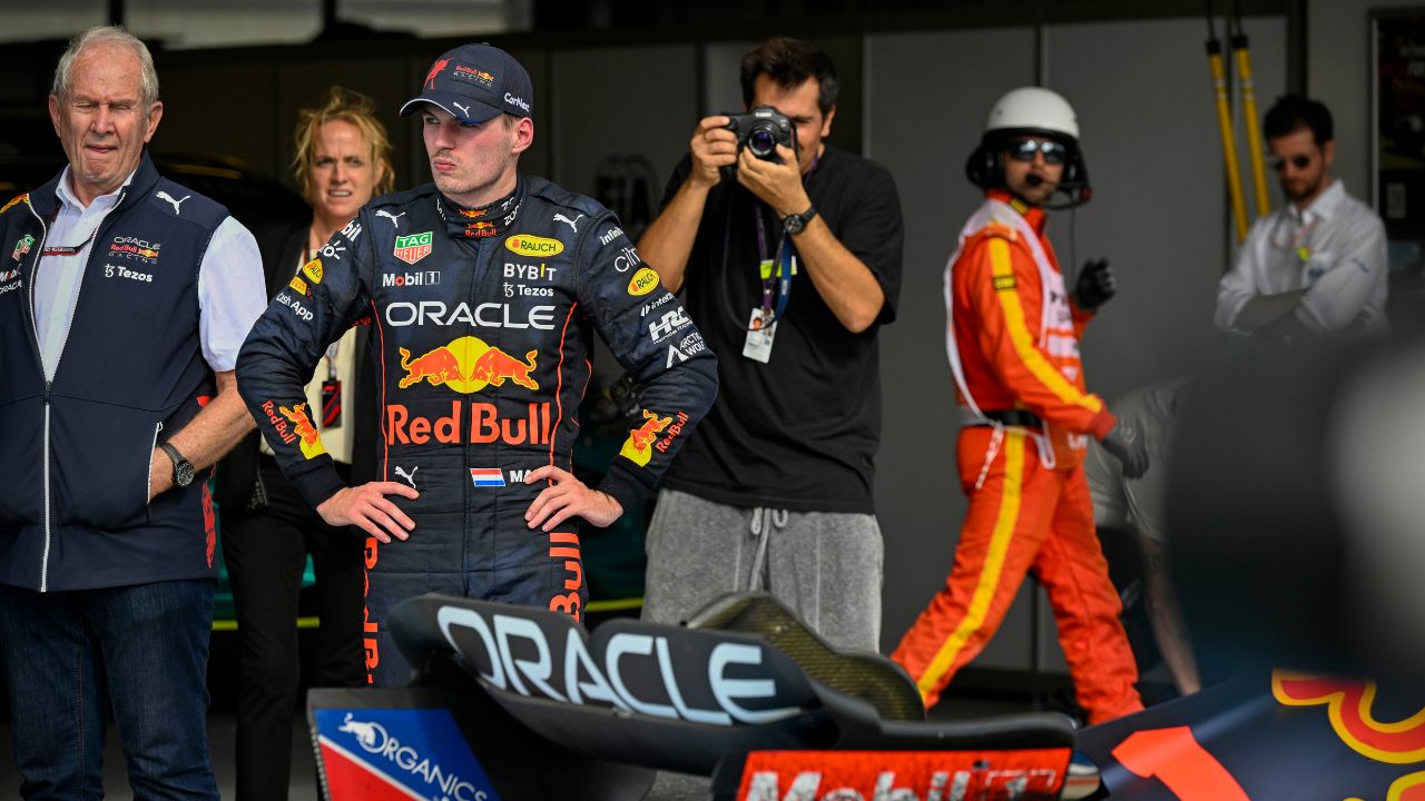 When Max Verstappen's engineer instructed him exactly what to do after disastrous 11 Second Pitstop