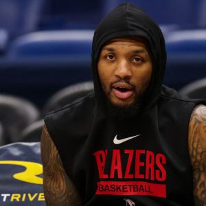 “Guess Who Couldn’t Care Less?”: $100M Worth Damian Lillard Mercilessly Trolls Fan Who Kept Him in His Fantasy Team