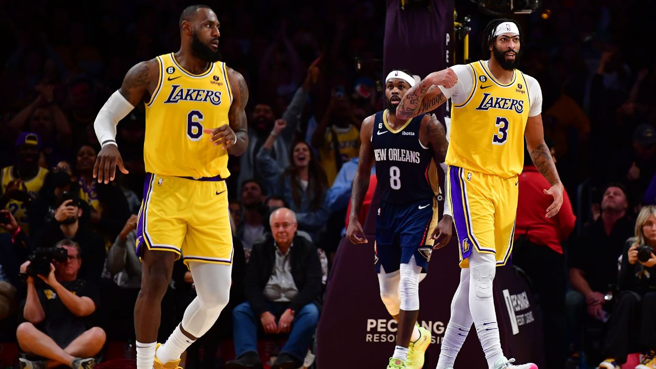 6ft 10" Anthony Davis Falls While Trying To Lift a ‘Floored’ LeBron James vs Spurs in a Hilarious Goof Up