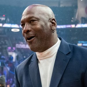 After His Father’s Tragic Death, Michael Jordan Demanded $300 Million to Not Retire From the NBA