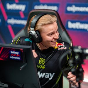 CS:GO Blast Premier Fall Final: NAVI crumbles against Ninjas in Pyjamas