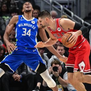 "Giannis Antetokounmpo With a Flop That Makes Soccer Players Proud!": 2x MVP Gets Trolled on Shaqtin' a Fool by Inside the NBA Crew