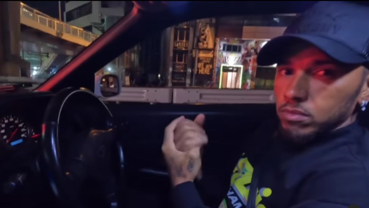 "Such driving is strictly prohibited": Japanese car rental agency responds to Lewis Hamilton taking their $188,500 R34 for spin