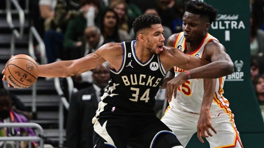 Giannis Antetokounmpo Hooks Up Milwaukee Bucks Teammates With His Latest Zoom Freak 4 Kicks