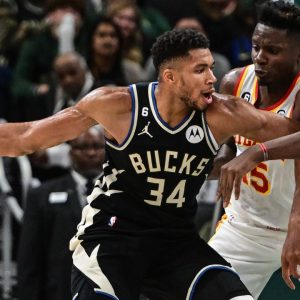Giannis Antetokounmpo Hooks Up Milwaukee Bucks Teammates With His Latest Zoom Freak 4 Kicks
