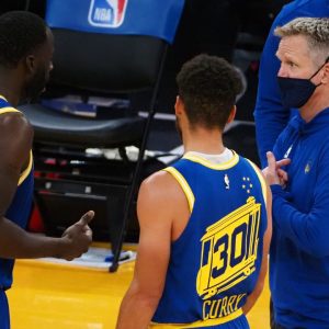 "Steve Kerr Lost to the Clipboard That Day!": Draymond Green Talks About LeBron James, Stephen Curry, and 9x NBA Champion