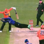"Like a goalie": Shadab Khan grabs fantastic diving catch off own bowling to dismiss Aaron Hardie in BBL 12 match