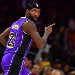 "Patrick Beverley Trying to Get Out of LA": NBA Twitter React to 6ft 2" Guard's 'Too Small' Celebration Amid Back-to-Back Blowout Losses