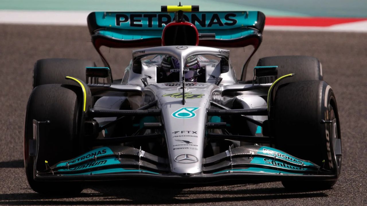 Red Bull chief believes 'with a driver like Lewis Hamilton' Mercedes will return stronger in 2023