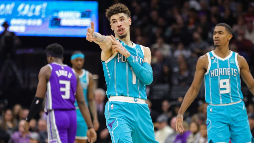 "Why Is It Not a Three, Though?!": LaMelo Ball Asks 'Stupid' Basketball Question, Fans Can't Stop Laughing