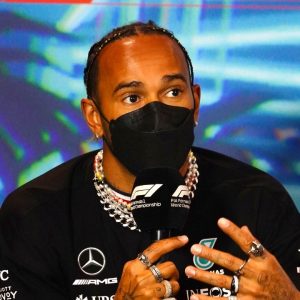 "I just pass out on the couch": Lewis Hamilton reveals his sister & mom sees how tiring is his F1 life