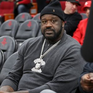 Shaquille O'Neal, Who Once Shopped for $70,000 at Walmart Turned into "Shaq-A-Claus" and Gave Away $20,000 to East Point