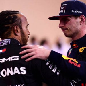 F1 commentator asks Lewis Hamilton fans to move on from Abu Dhabi Grand Prix 2021 mistake