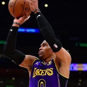 Magic Johnson Recalls Michael Jordan's Claim to the Throne as Rachel Nichols and All The Smoke Crew Laugh in Splits 